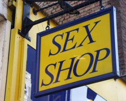 Зачем идти в секс-шоп?